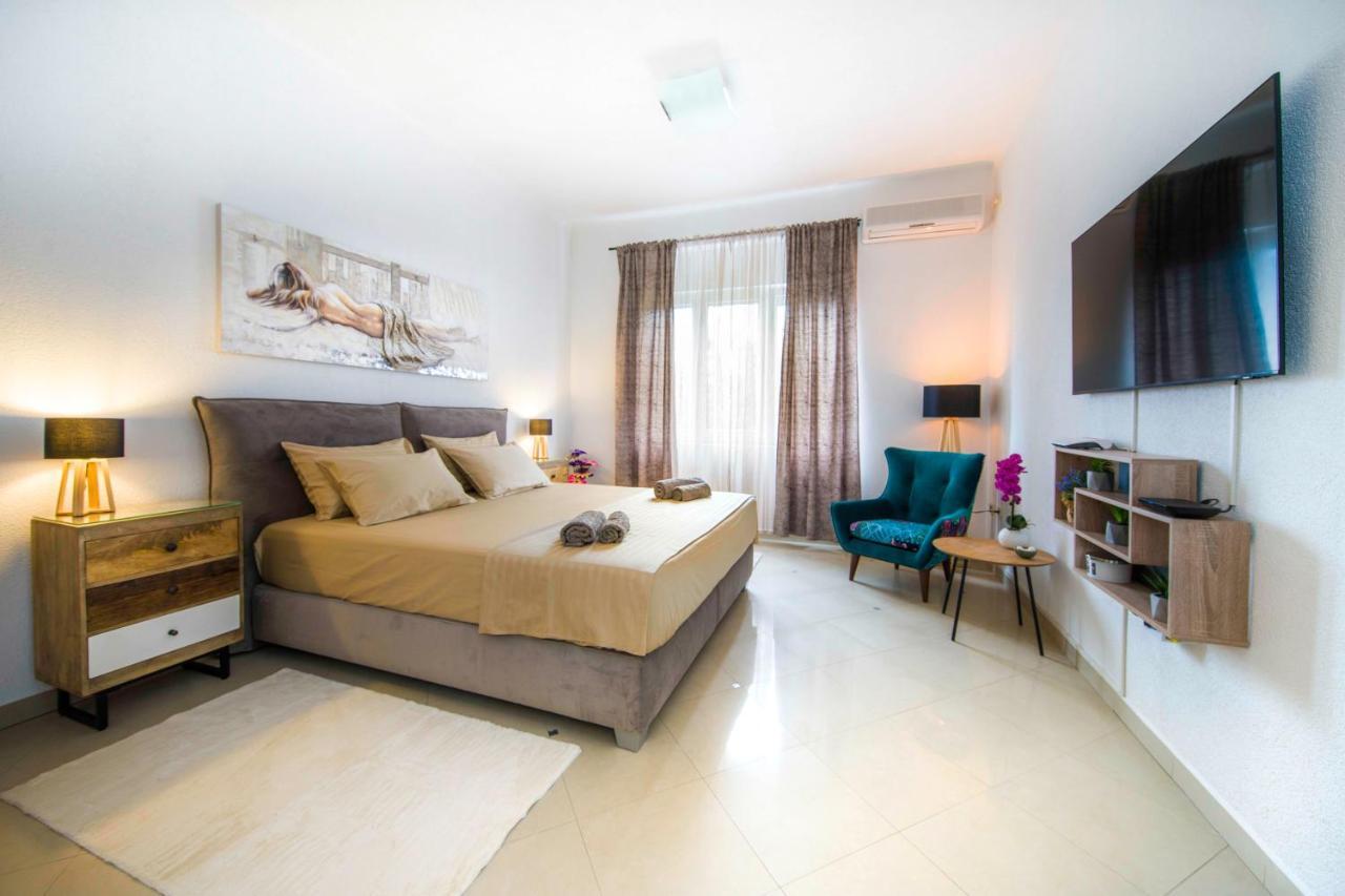 Apartment Alice Central Luxe Split Exterior foto