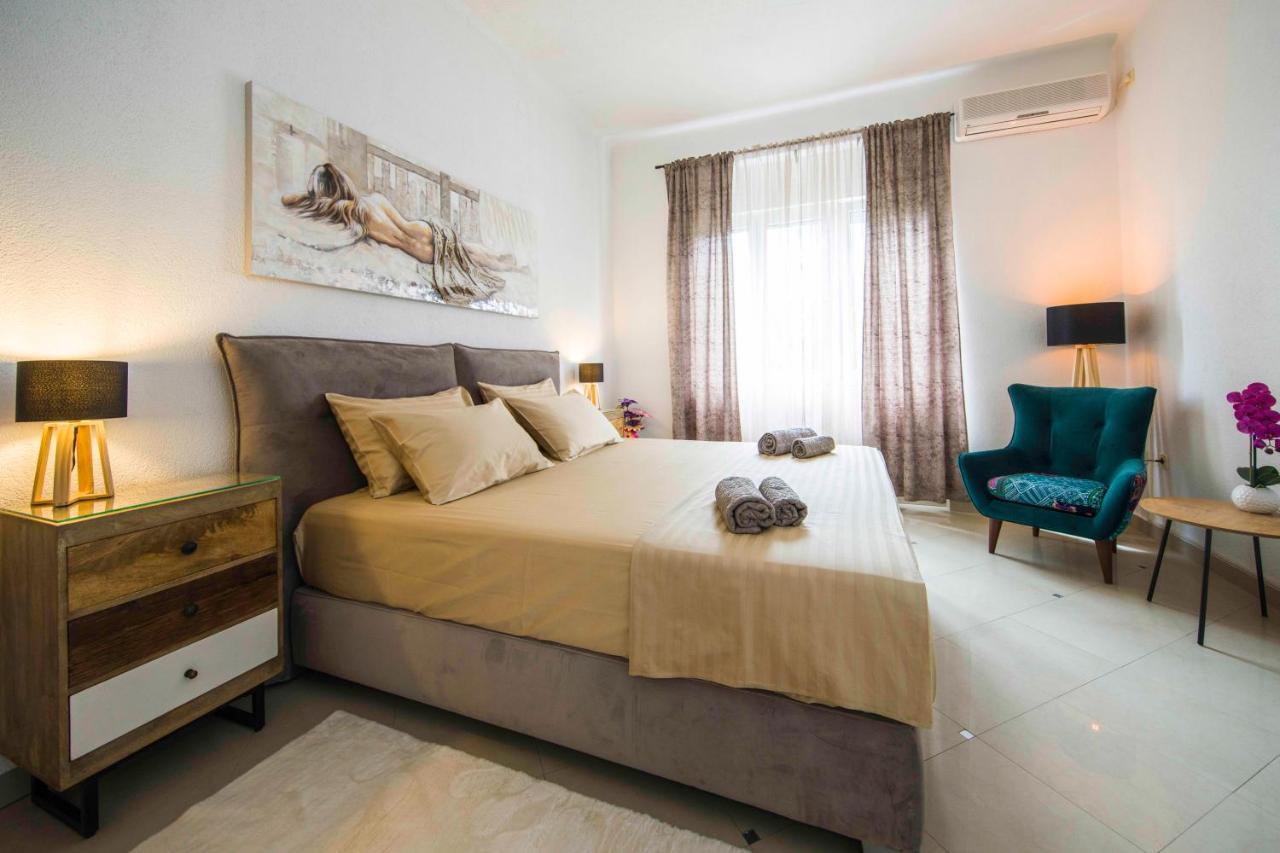 Apartment Alice Central Luxe Split Exterior foto